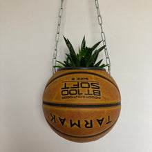 Charger l&#39;image dans la galerie, decoration-basketball-vintage-plante-ballon-de-basket-tarmak
