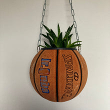 Charger l&#39;image dans la galerie, decoration-basketball-vintage-plante-vase-ballon-de-basket-nba
