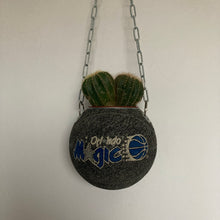 Charger l&#39;image dans la galerie, idee-cadeau-de-noel-basketball-ballon-de-basket-orlando-magic-nba-vase-plante-pot-de-fleur
