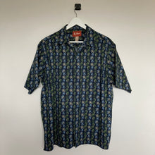 Charger l&#39;image dans la galerie, chemise hawaienne vintage à fleurs ou à motifs homme - magnum
