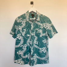 Charger l&#39;image dans la galerie, Chemise hawaïenne à fleurs (M)
