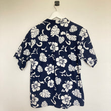 Charger l&#39;image dans la galerie, Chemise hawaïenne homme vintage à fleurs - bleue foncé et blanc
