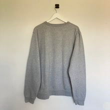 Charger l&#39;image dans la galerie, Sweat homme Nike gris logo brodé
