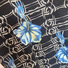 Charger l&#39;image dans la galerie, Chemise hawaïenne à fleurs (XL)
