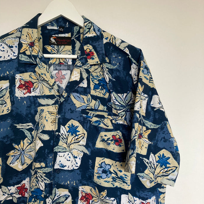 Chemise hawaïenne vintage à fleurs et à motifs pour homme - coupe oversized et large