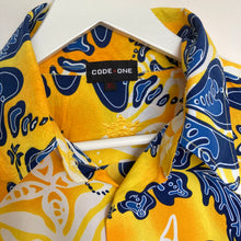 Charger l&#39;image dans la galerie, Chemise hawaienne jaune et bleue (L/XL)
