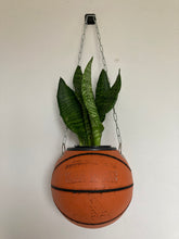 Charger l&#39;image dans la galerie, pot-de-fleurs-ballon-de-basket-plante-vase-basketball-planter
