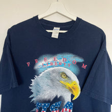 Charger l&#39;image dans la galerie,      t-shirt-bleu-marine-homme-vintage-imprime-aigle-usa-etats-unis
