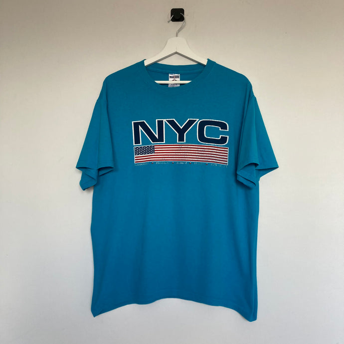     t-shirt-vintage-homme-bleu-a-imprime-motif-new-york