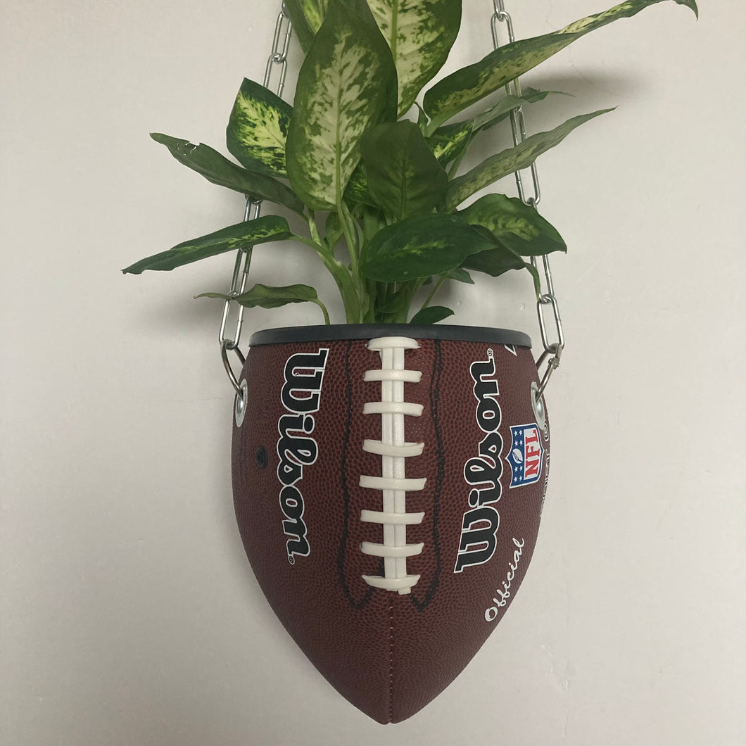 vase-original-avec-un-ballon-de-football-americain-nfl-transforme-en-pot-de-fleurs-ou-cache-pot-décoration